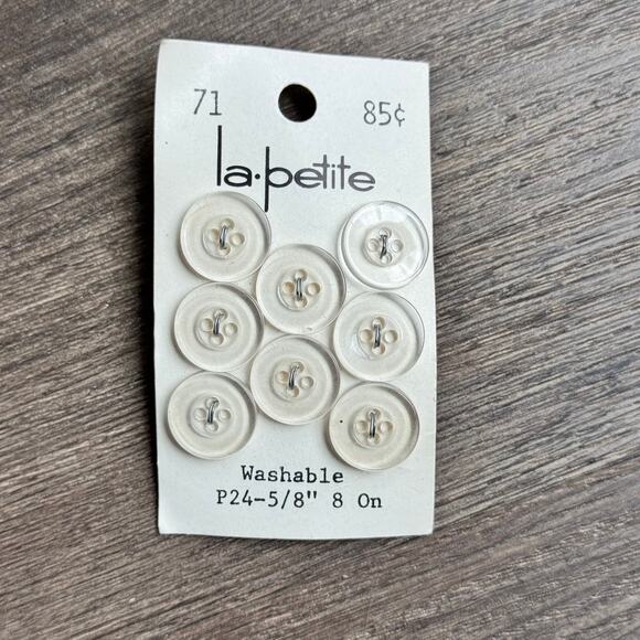 8 NEW on Card Vintage 80s La Petite Clear 4 Hole Flat Round Sewing Buttons 5/8" - Picture 1 of 5